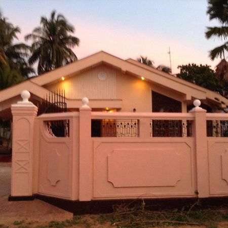 Holiday House Kalpitiya Exterior foto